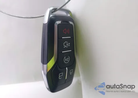 2014 Ford Fusion Hybrid Titanium from USA, damaged, VIN 3FA6P0RU8ER350016